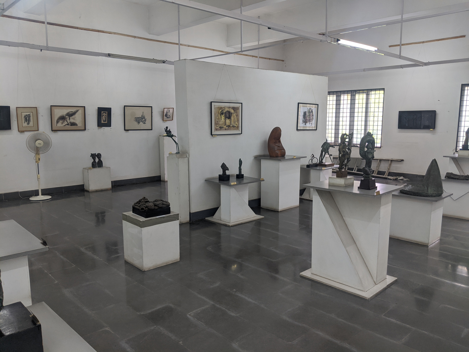 Karnataka Chitrakala Parishath Gallery Museum Art shop