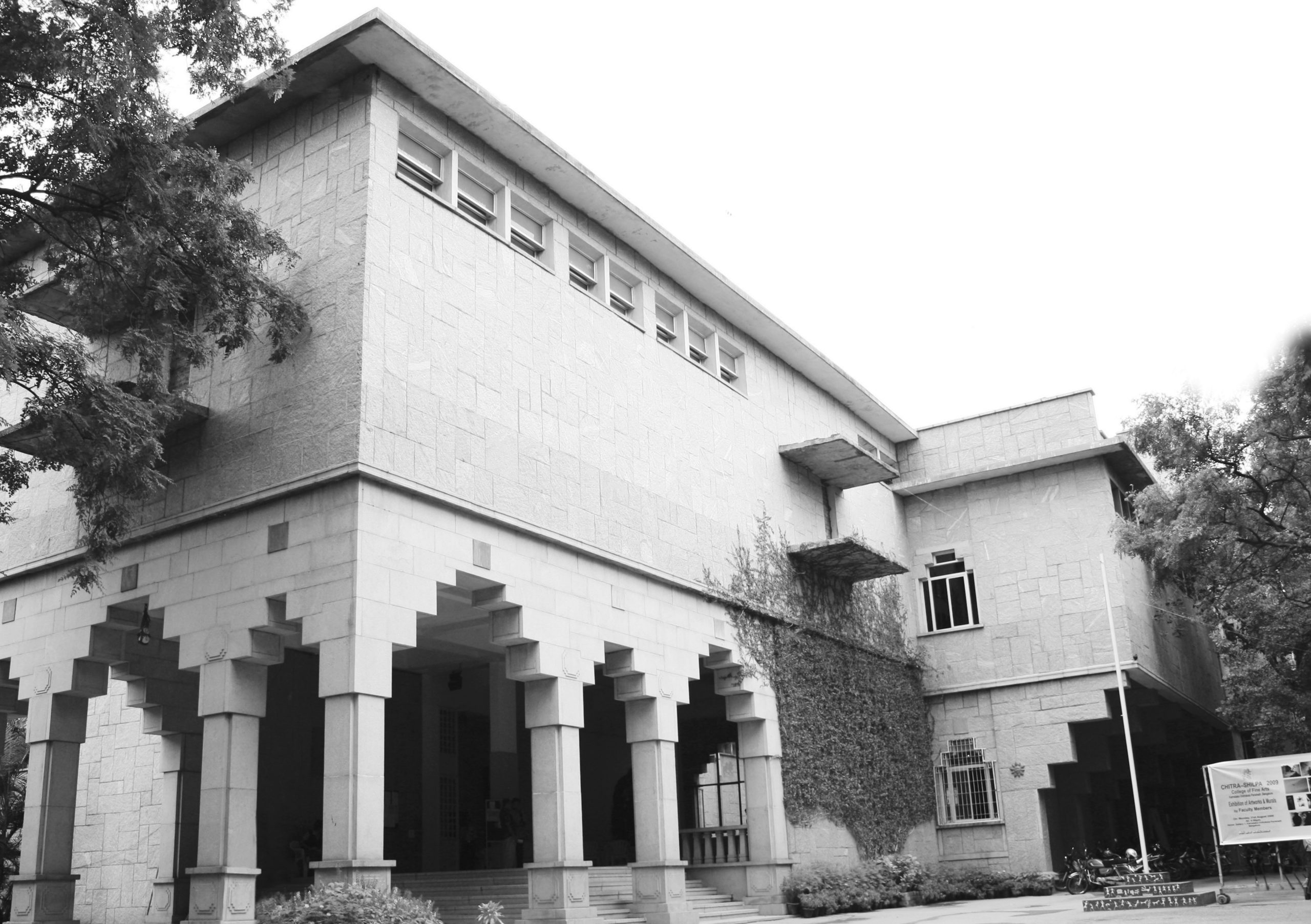 Karnataka Chitrakala Parishath Gallery Museum Art shop